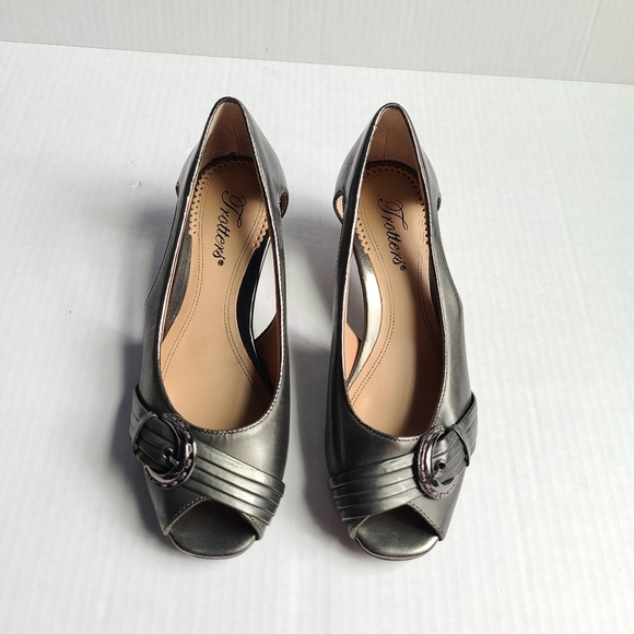 TROTTERS silver sandals heels - Picture 2 of 7